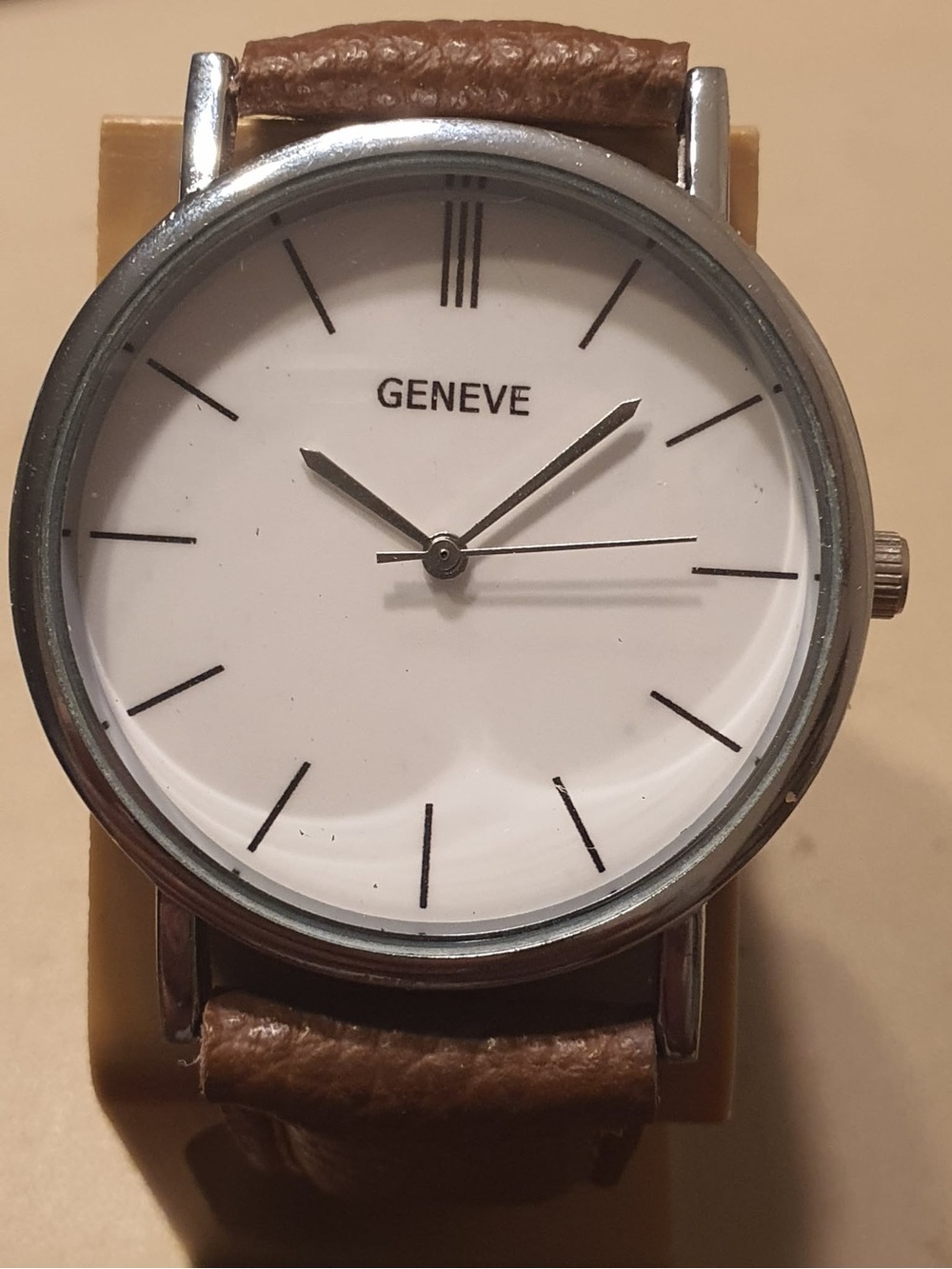 🦋10/$20🦋 Geneve Silver/White Leather Women's Watch